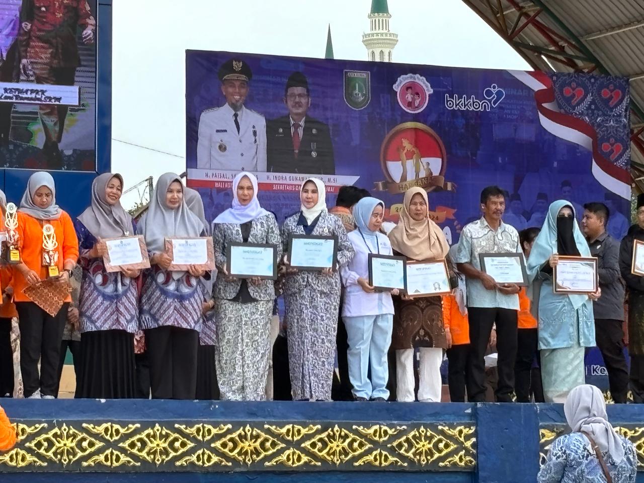 Penghargaan Klinik tentang Role Mode Se Kota Dumai